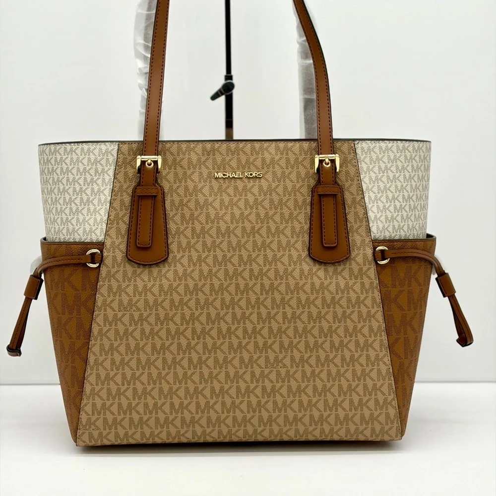 MICHAEL KORS  Voyager Large Color-Block Signature Logo Tote Bag